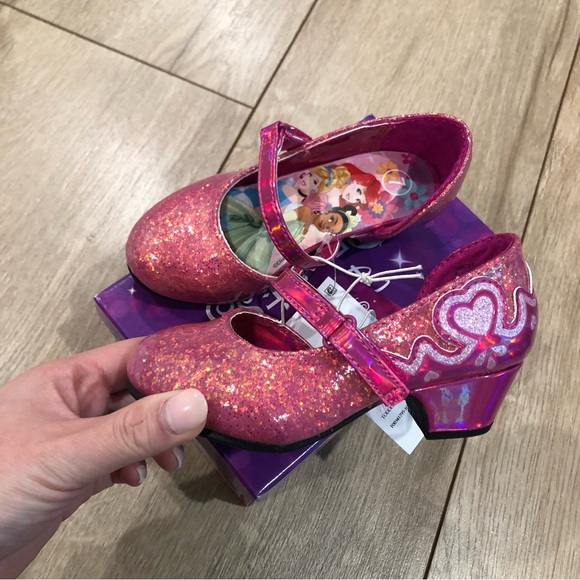 Size 7c Disney Princess Ballet Shoes - Picture 1 of 4